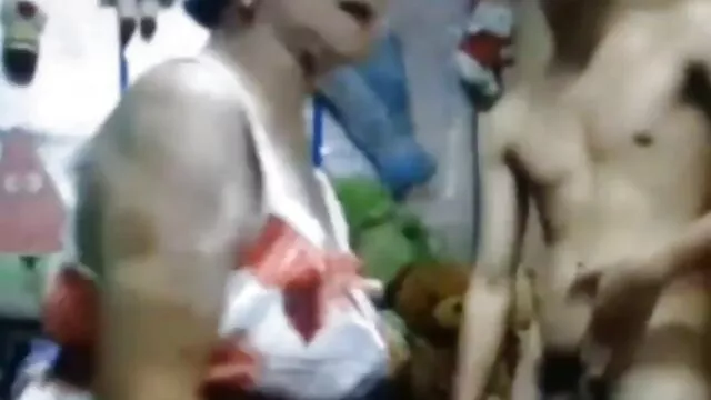 Pornografia sem registo  O homem tinha bom ódio numa câmara escondida com um melhores site de videos pornos asiático.