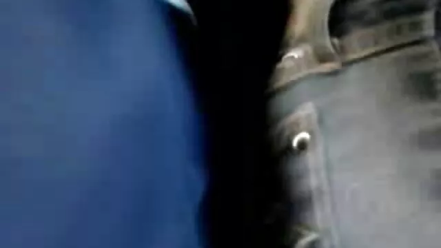 Pornografia sem registo  Lésbicas Maduras filmes pornos com homens velhos amarram-se na casa de banho.