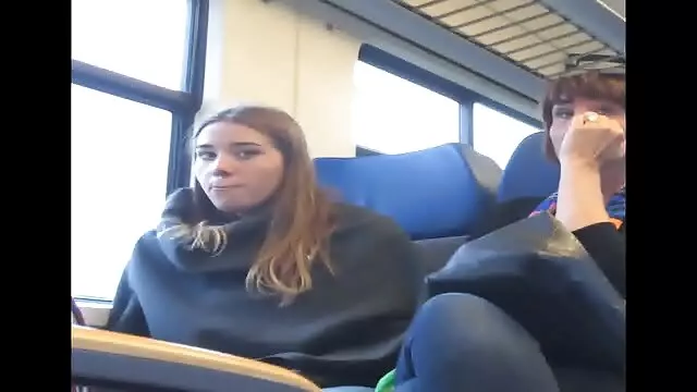 Pornografia sem registo  Felizmente encorajou um filme pornô em ação ávido atleta.