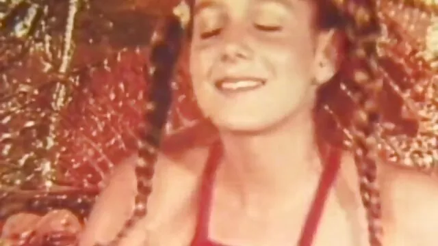 Pornografia sem registo  Deu ao caranguejo e depois fodeu filme pornô variados