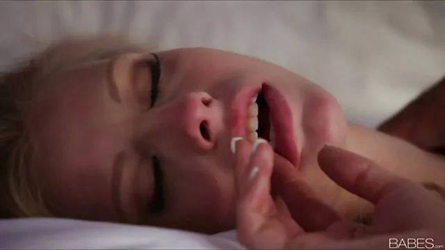 Pornografia sem registo  Beleza filme porno imagem sem cuequinhas
