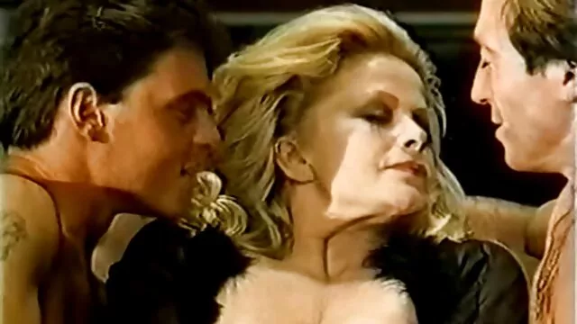 Pornografia sem registo  Butch é fodido no rabo filmes pornos mais famosos e bebe mijo
