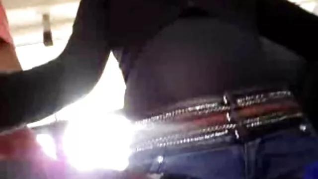 Pornografia sem registo  Durante o treino, a cabra fez exercícios nus com filme porno gay free fita adesiva.