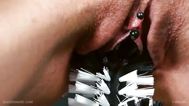 Pornografia sem registo  Big mama geme, fiumes pornôs fodendo shamanka